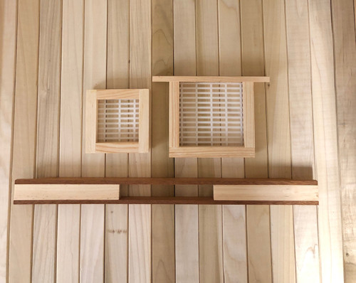 There are three pieces to our queen jail:  The small box, the large box, and the top bar.